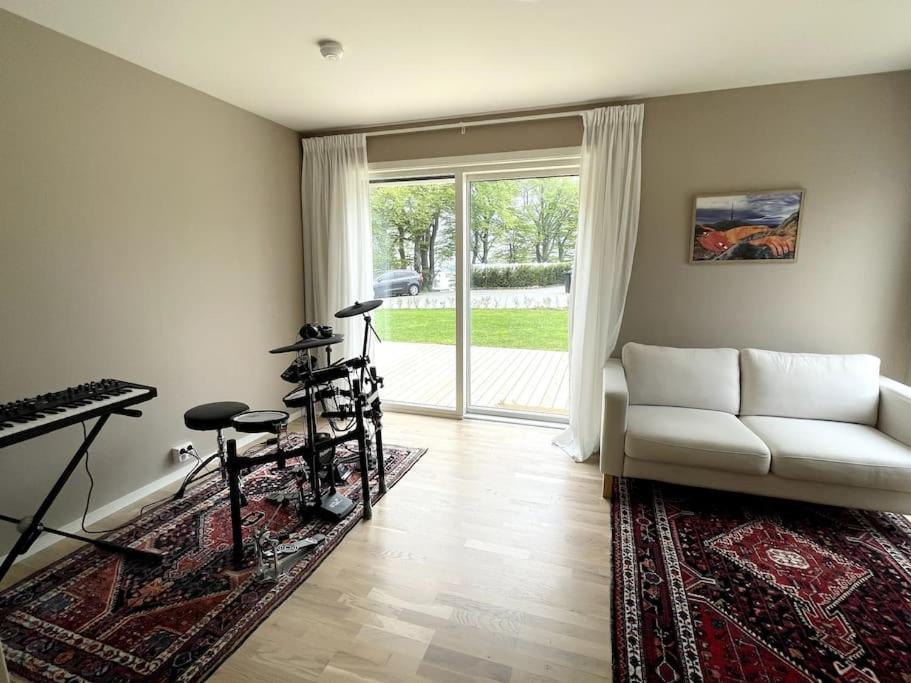 Architect-designed Near Ons Villa *