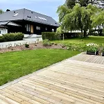 Architect-Designed Home Near Ons